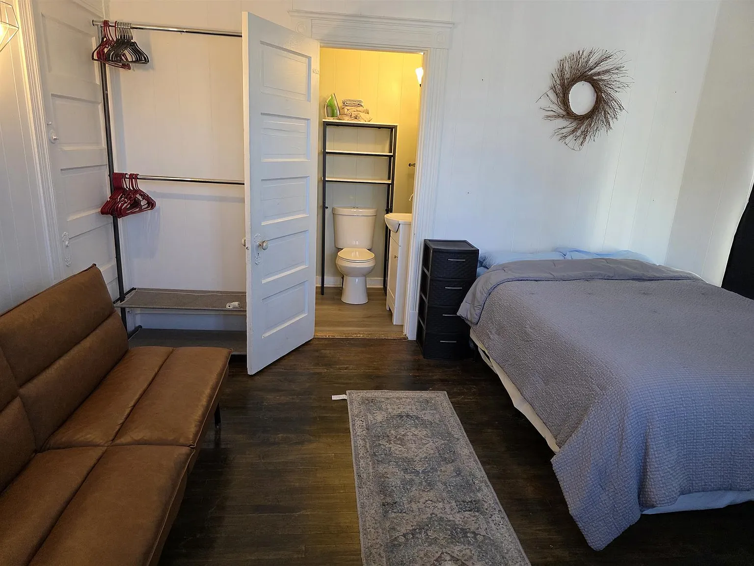 1 bed, 3797 sqft, $1,250 — Photo 4