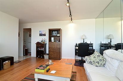 2nd image of 2650 N Lakeview Ave APT 2307