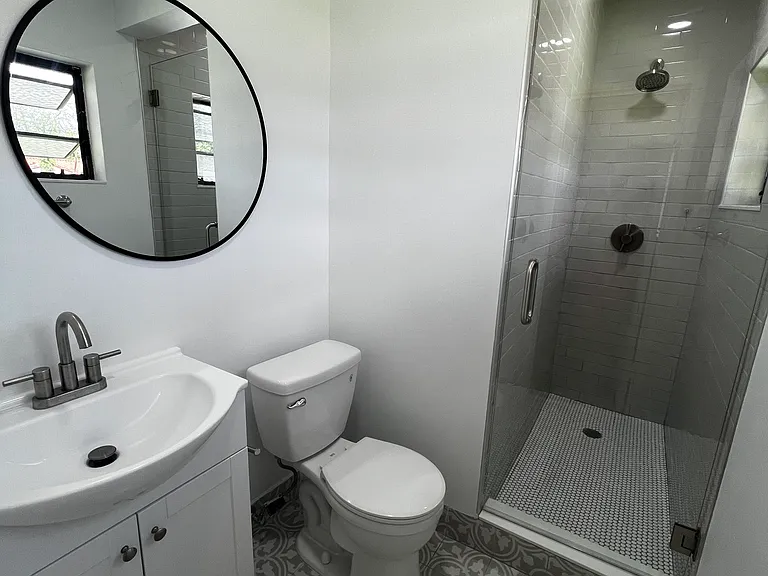 5758 SW 27th St — Photo 18