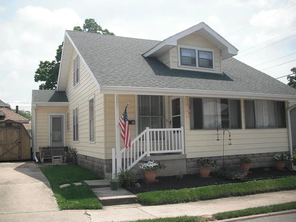 1110 S 12th St photo 1