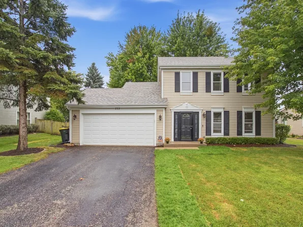 777 Blazing Star Trl, Cary, IL 60013