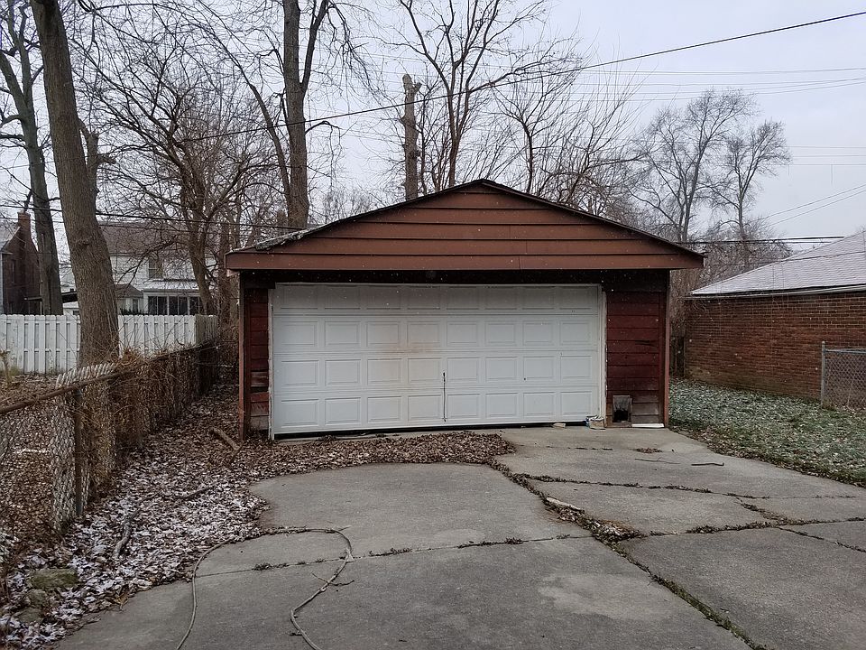 2nd image of 12857 Rutland St