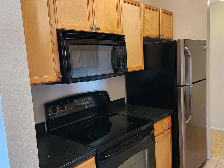 7550 N 12th St #226 — Photo 16