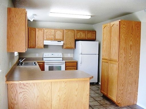 2nd image of 202 Turner St APT C