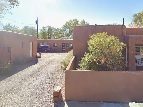 321 Tesuque Dr, Santa Fe, NM 87505