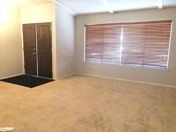 2nd image of 43025 Lemonwood Dr