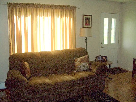 3rd image of 6 Plymouth Ave