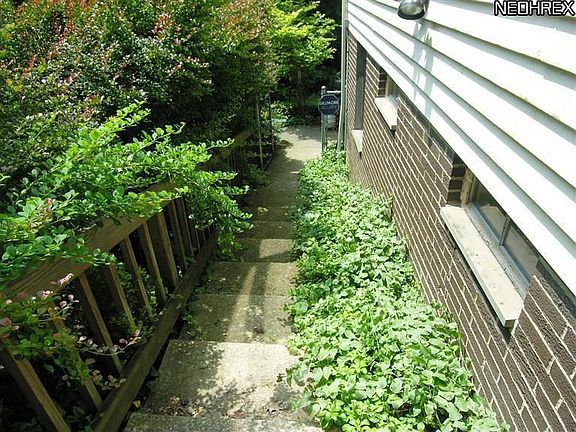5th image of 33300 Ledge Hill Dr