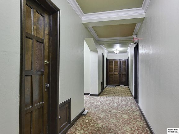 2nd image of 4907 Davenport St APT 8