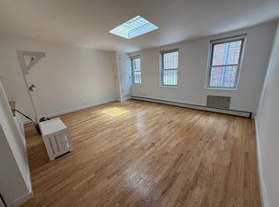 379 3rd Ave #3, New York, NY 10016