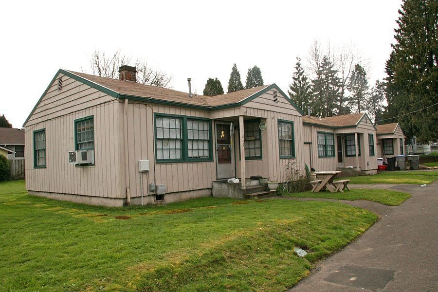 1st image of 13044 SW Grant Ave