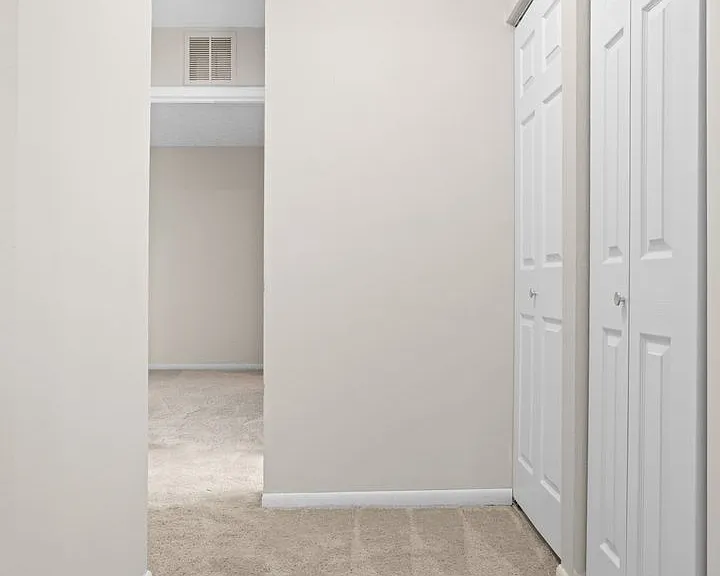 The Hillcrest Apartments — Photo 54