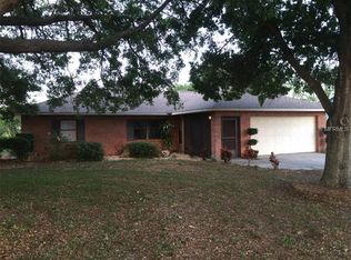 221 Eastridge Dr, Eustis, FL 32726