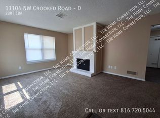 11104 NW Crooked Rd APT D, Parkville, MO 64152