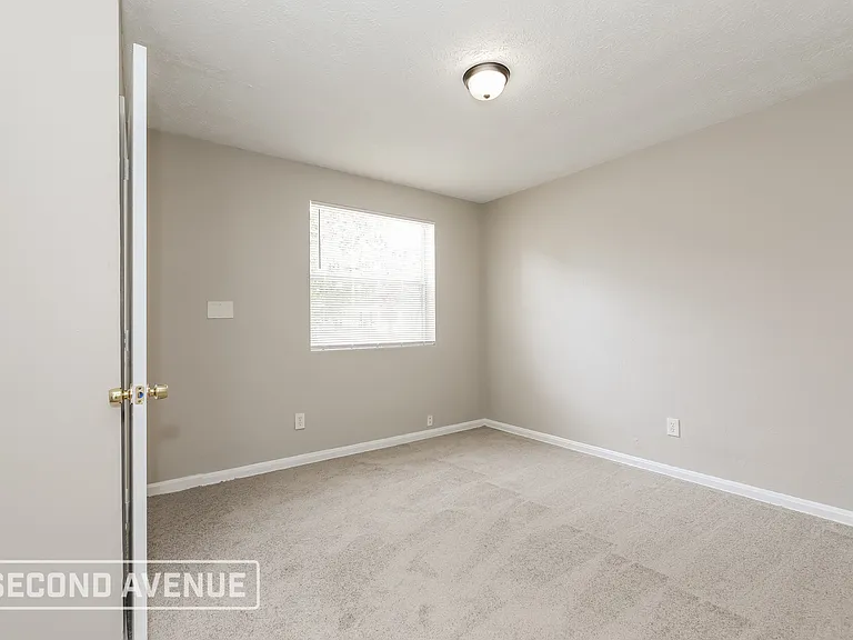 1021 Lake Forest Blvd — Photo 13