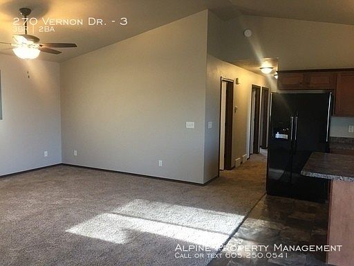 4th image of 270 Vernon Dr Unit 3