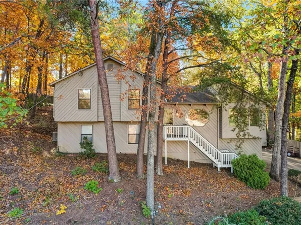 5059 Ravenwood Dr, Marietta, GA 30066