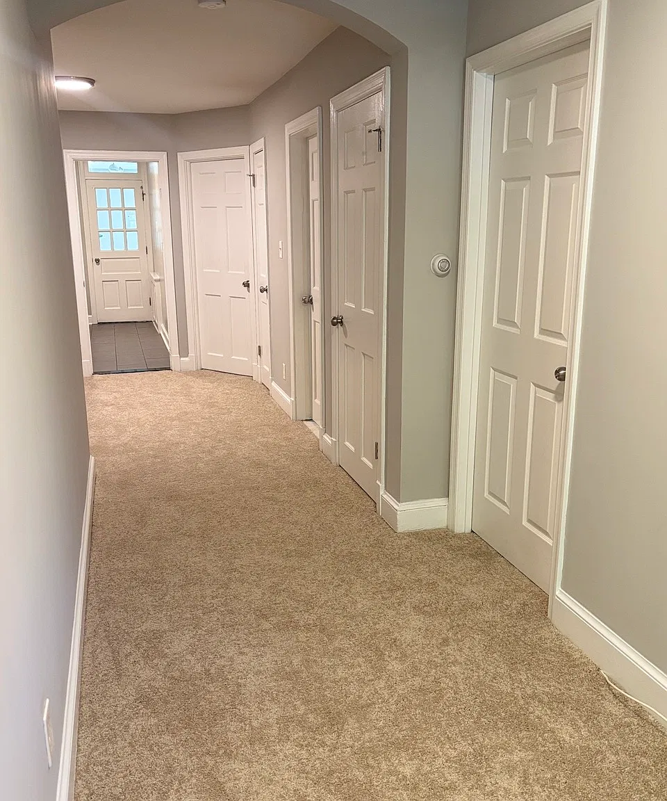 3 bed, 800 sqft, $2,900 — Photo 2