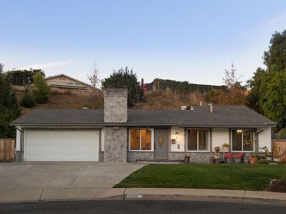 1st image of 606 Ashwood Ct