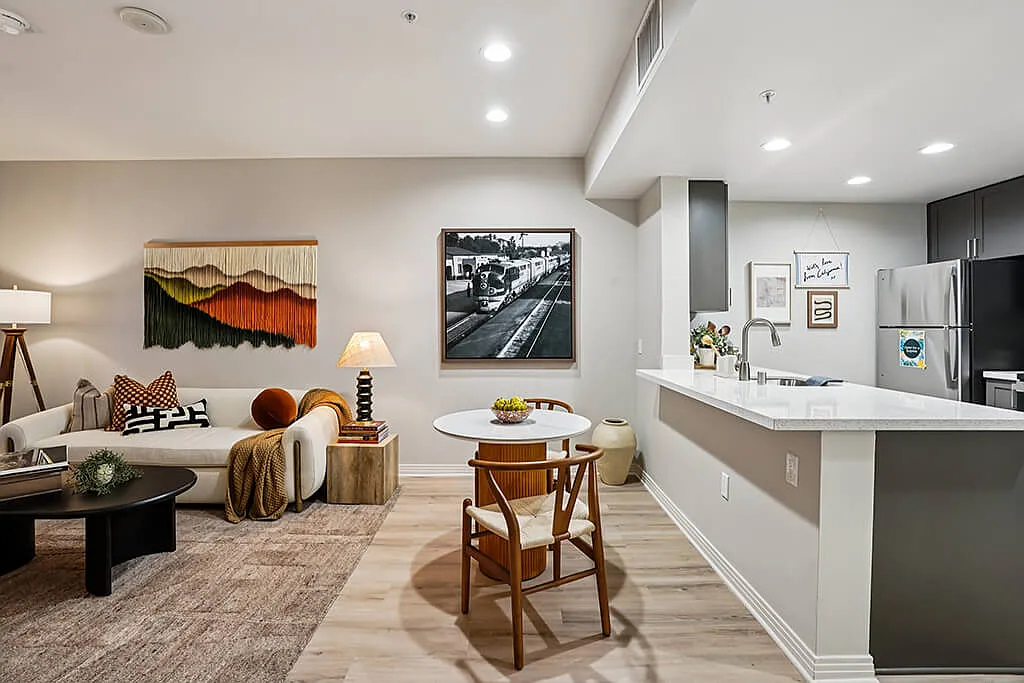 Haven at Del Mar Station Apartments — Photo 2