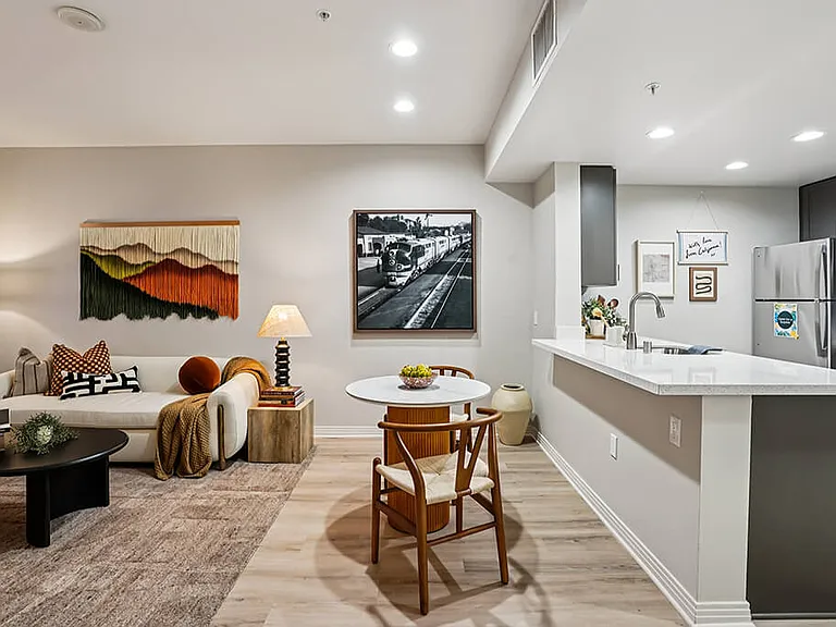 Haven at Del Mar Station Apartments — Photo 2