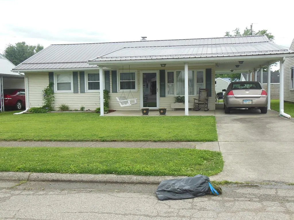 519 Carroll St photo 1