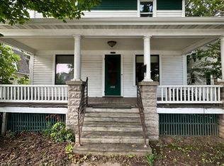 1418 E Mason St, Green Bay, WI 54301