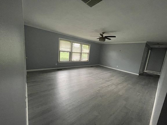 3rd image of 7445 S Arlington Ave