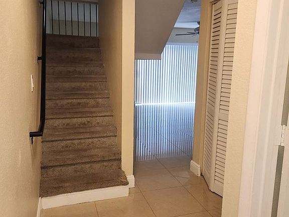 5th image of 10293 NW 33rd St