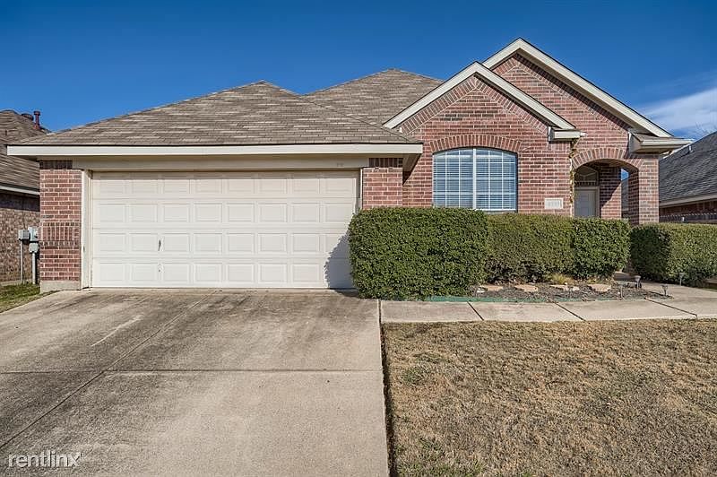 1st image of 4555 Summerbrook Cir