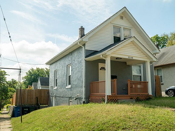 2nd image of 3548 Manhattan Ave