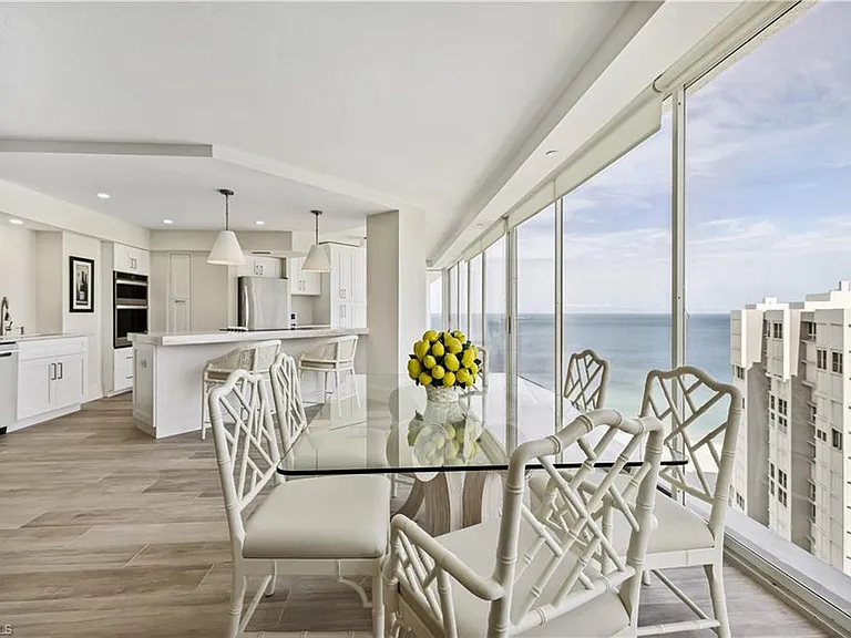4041 Gulf Shore Blvd N #1805 — Photo 2