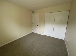 2490 Twin Fountain Ct, Plainfield, IL 60586