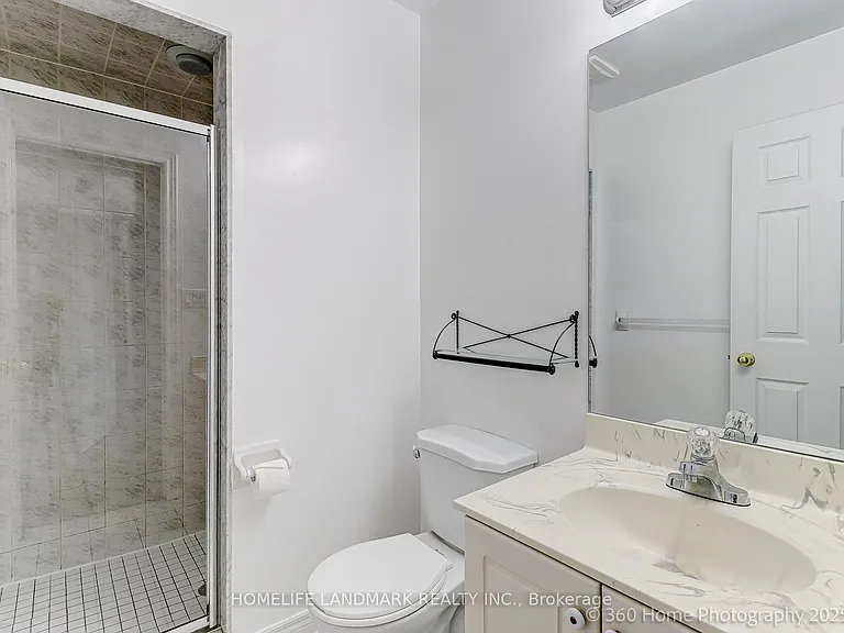 189 Leitchcroft Cres #UPPER — Photo 32