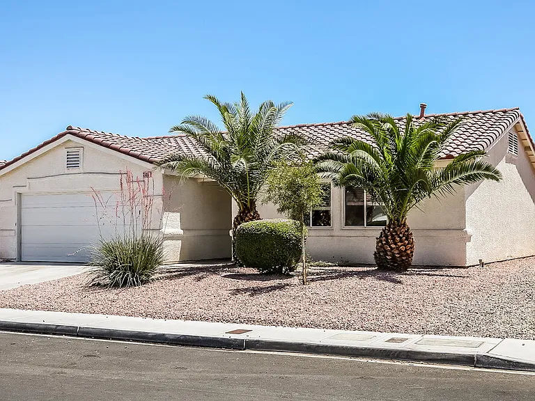 3009 Honeysuckle Ave — Photo 3