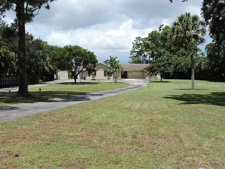 4529 Square Lake Dr — Photo 43
