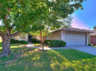 17304 Crab Apple Pl, Edmond, OK 73012