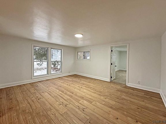 3rd image of 4543 Elton Rd