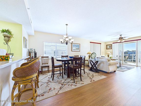 2nd image of 8951 Lake Dr #501-305