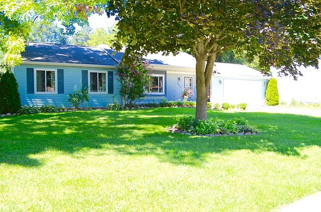 2nd image of 2691 Maplecrest Dr