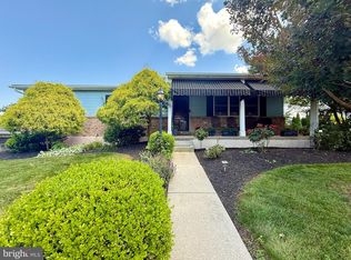 60 Eisenhower Dr, Boyertown, PA 19512