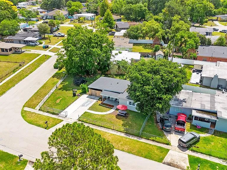 1301 Lawne Blvd — Photo 10