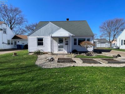 614 Clinton St, Pt Clinton, OH, 43452