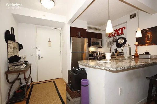 Sold by Sotheby's International Realty | media 9