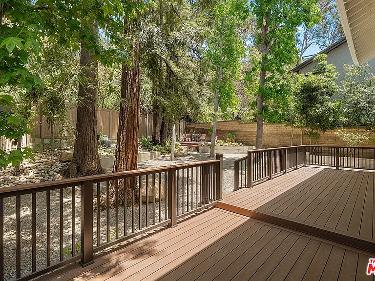 10311 Clusterberry Ct — Photo 37