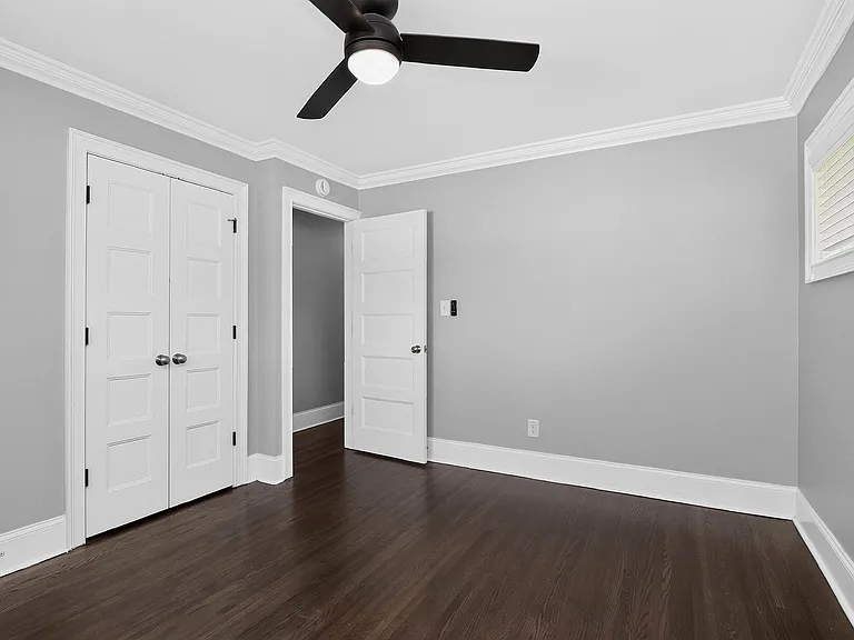 3945 Winfield Dr — Photo 14