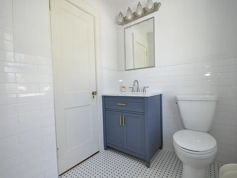 20 Mountain St #2 — Photo 21