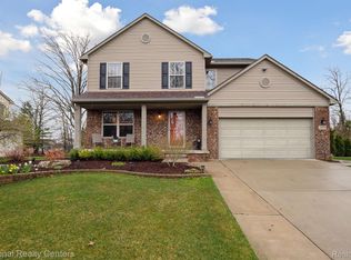 24379 Martindale Rd, South Lyon, MI 48178