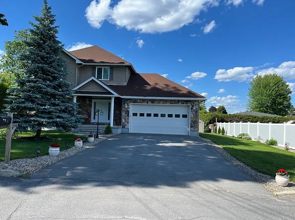 4 Ada Ct, Plattsburgh, NY 12901