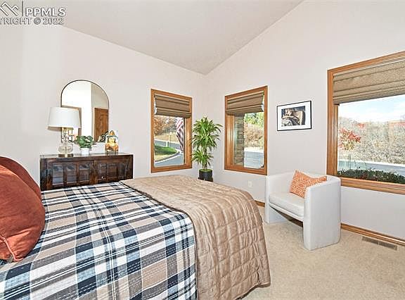 4th image of 2341 Mesa Crest Grv